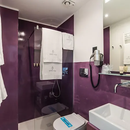 Dimora Maio Πανσιόν 4*