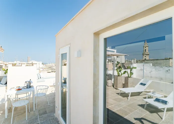 ゲストハウス Dimora Maio 4*